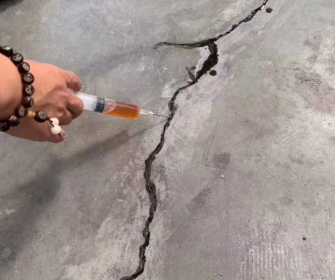 灵武混凝土裂缝修补技术详解​